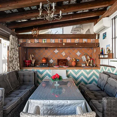Villa Estribor 25 *